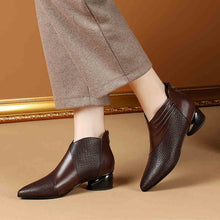 Load image into Gallery viewer, Pointed toe Chelsea Boots

