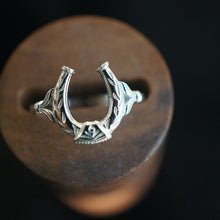 Load image into Gallery viewer, 925 Silver Ancient Vogue Horseshoe Ring
