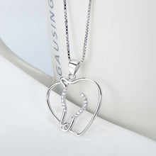 Załaduj obraz do przeglądarki galerii, 925 Silver Heart Shaped Horse Head Necklace
