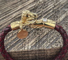 Загрузить изображение в средство просмотра галереи, Wild Horse Cuff Leather Bracelet
