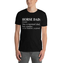 画像をギャラリービューアに読み込む, 馬のお父さんユニセックスTシャツ

