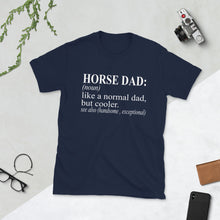 Cargar imagen en el visor de la galería, Camiseta unisex Papá caballo
