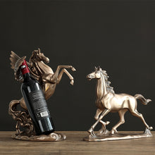 Загрузить изображение в средство просмотра галереи, Смола антикварная латунная скульптура лошади
